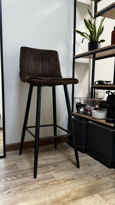 Стул барный / подойдет для  бровиста/ макияжа