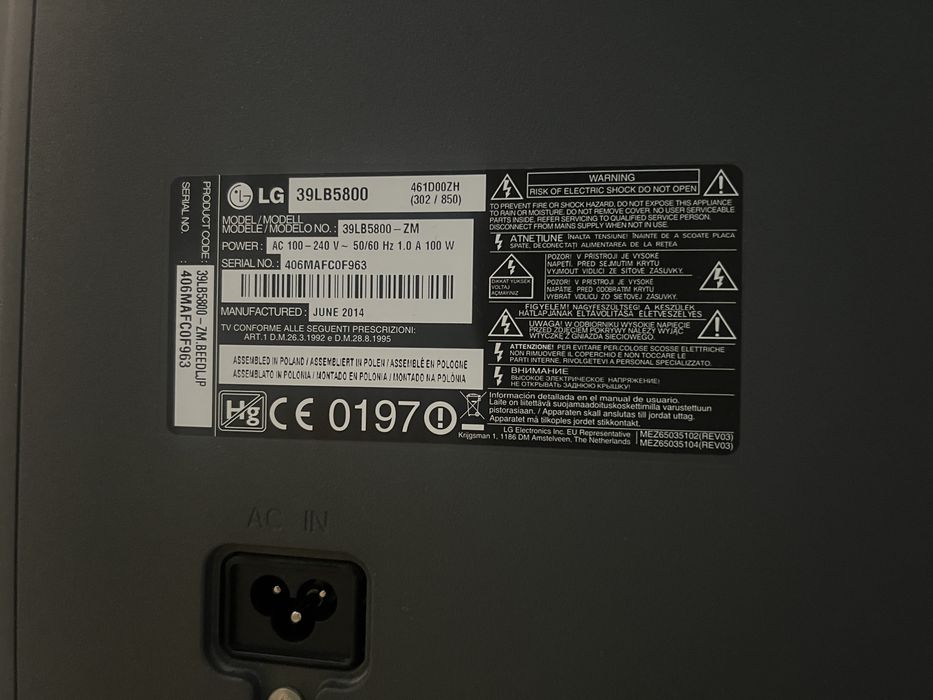 TV LG 100 cm diagonala- smart