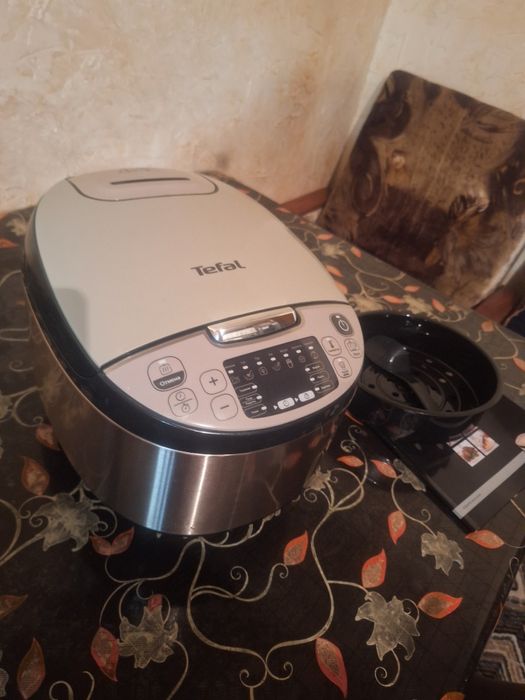 Продам мультиварка tefal новая