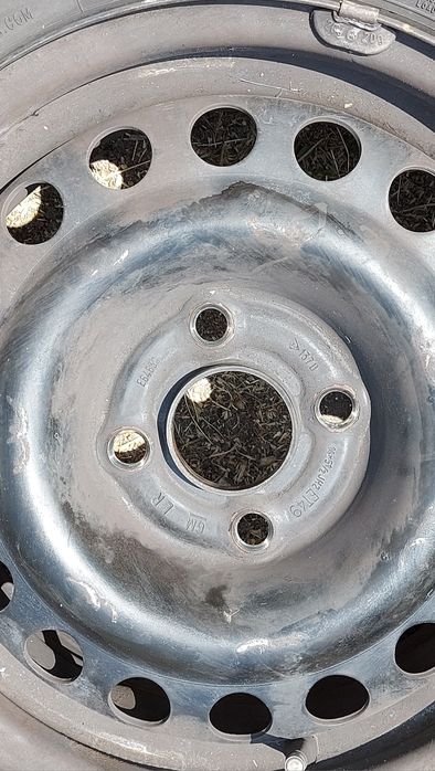 Джанти с гуми 175/70/R14 цола 4 бр за Опел