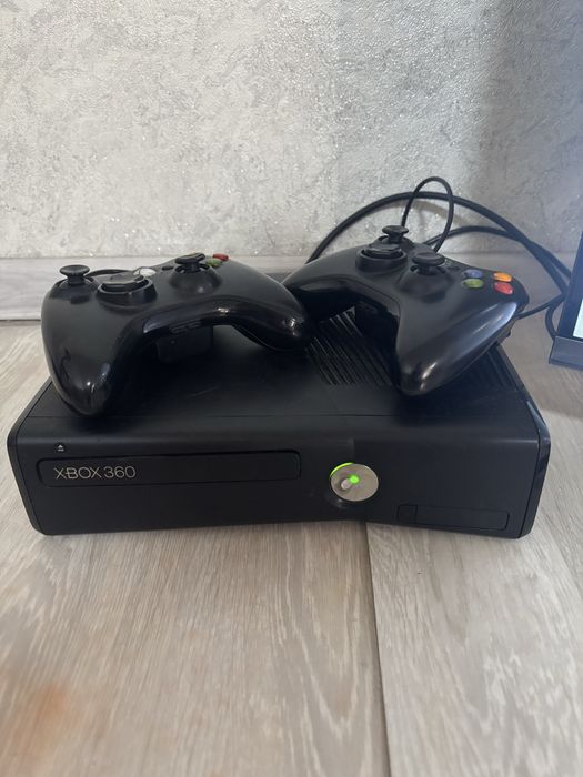 Ixbox 360 продам