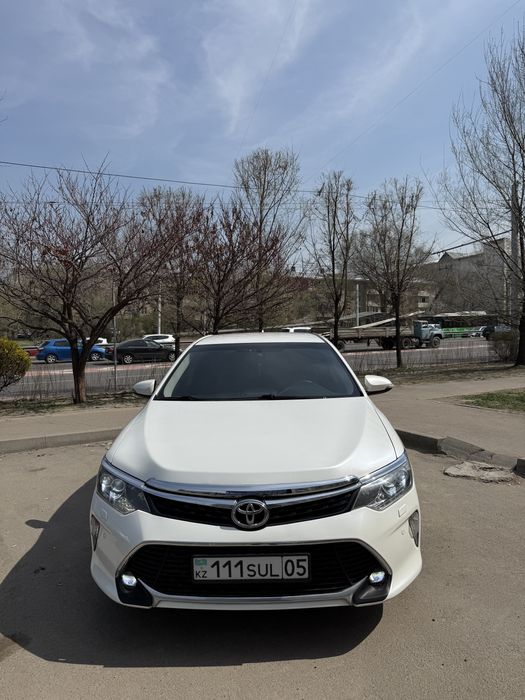 Toyota camry 55 2015