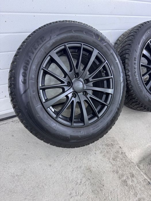 215/65/15 комплект в зборе с дисками