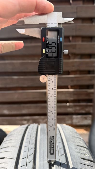 Anvelope vara SUV : Dunlop GrandTrek PT 30 225/60/R18