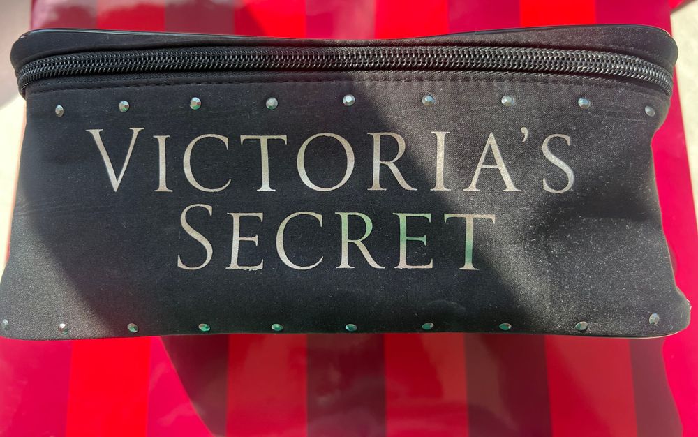 Оригинална Козметична чантичка Victoria’s Secret