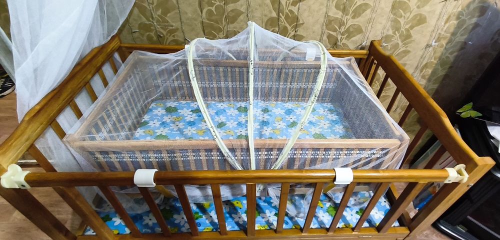 Детская кроватка с люлькой и балдахином