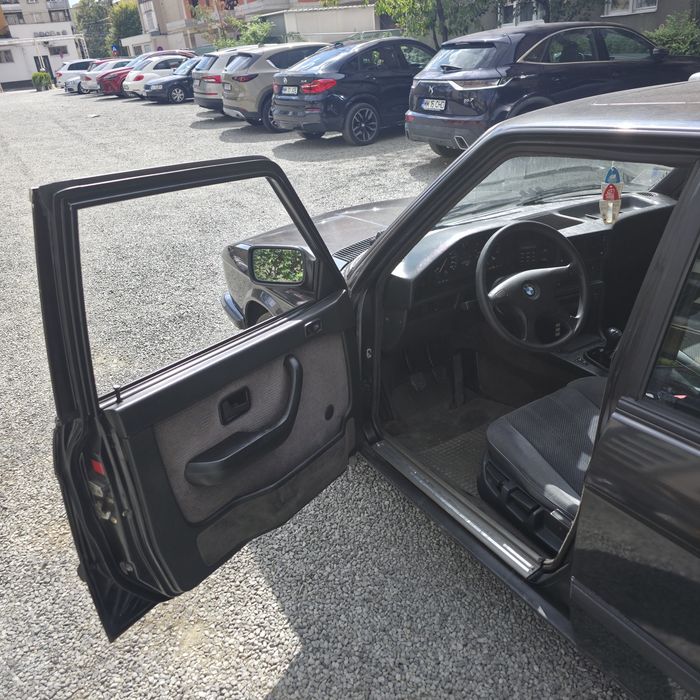 BMW Seria 5 1987 — imagine 5