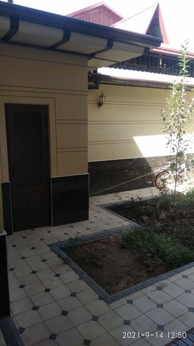 Сдам частный ёвро дом 2.6 сотих 4 уривын 11 комнаты 460 КВ метров