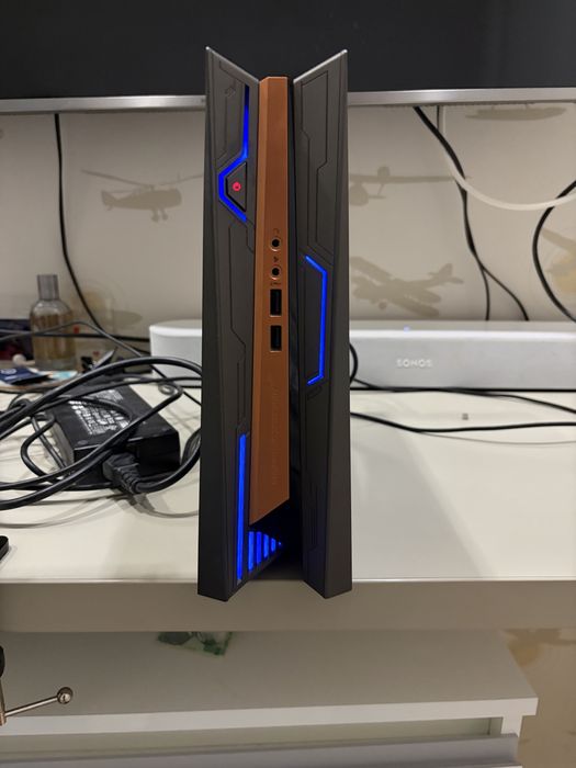 Mini PC Gaming ASUS ROG GR8 II | i5-7400 | 16GB RAM | GTX 1060