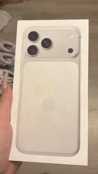 iPhone 17 pro Max 256 SILVER nou , nedesfăcut
