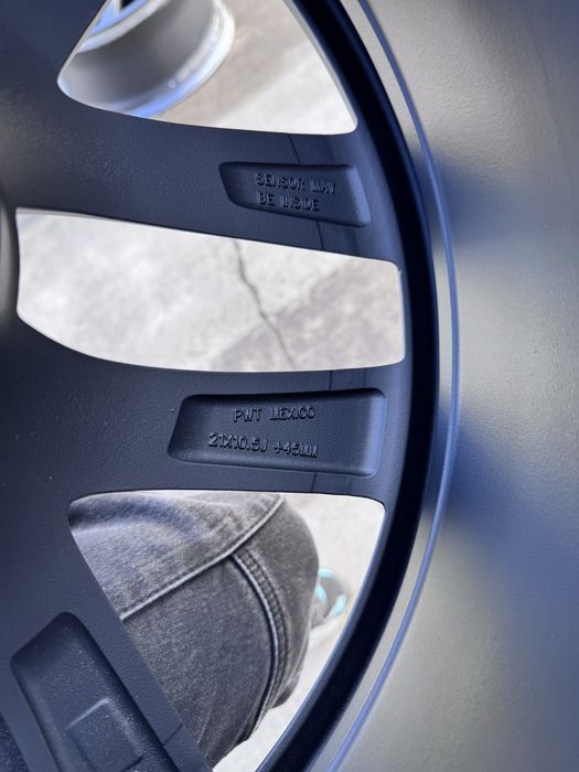 Jante originale Tesla Model S 21”,doua dimensiuni , mai late pe spate