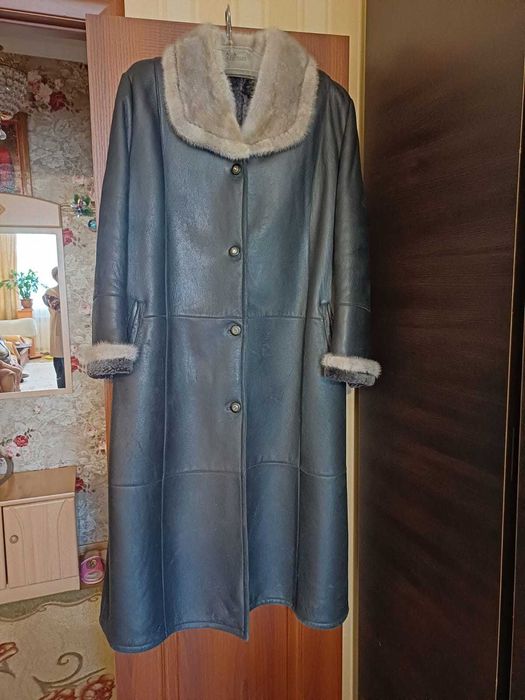 Продам женскую дубоенку