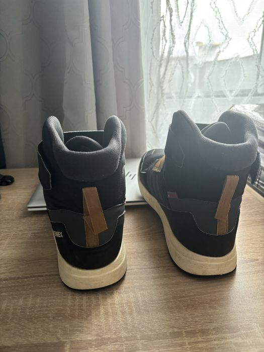 Оригинални Adidas зимни боти – размер 40,