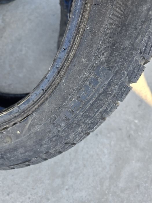 Anvelope de iarna 215-55r17 Pirelli