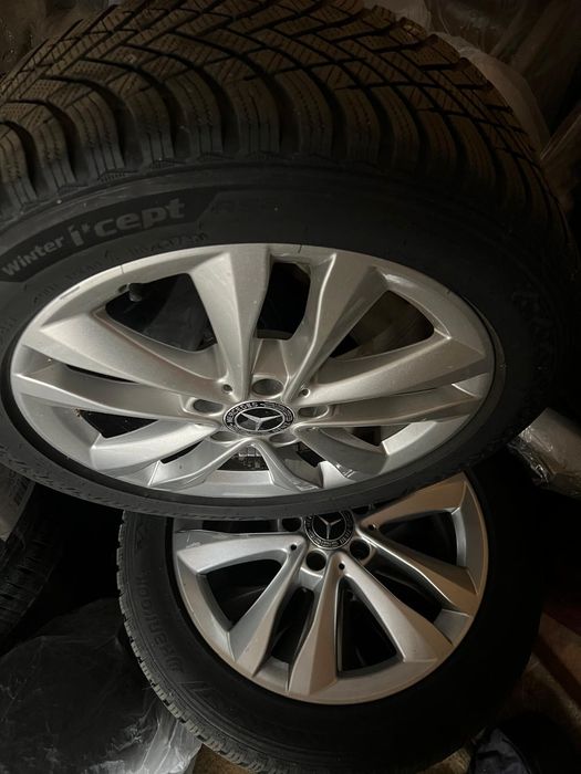 4 jante MERCEDES cu anvelope de iarna 2023-225/50 R17