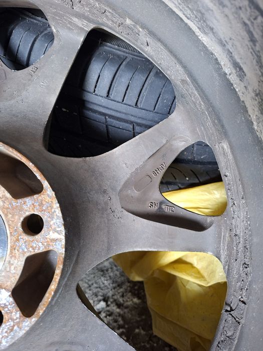 Летни гуми с джанти 255 55 18 на един сезон