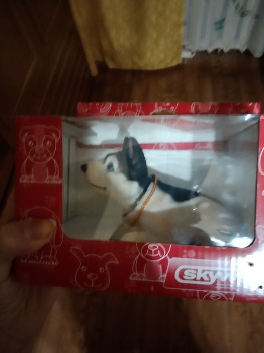 Продам. Собачки для авто.