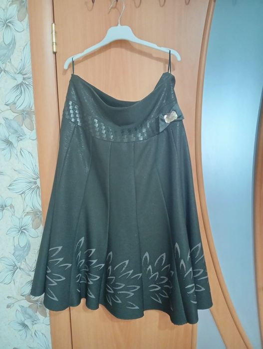 Продам платье сарафан офисное