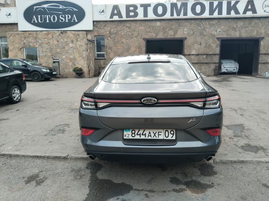 Продам машину JAC J7