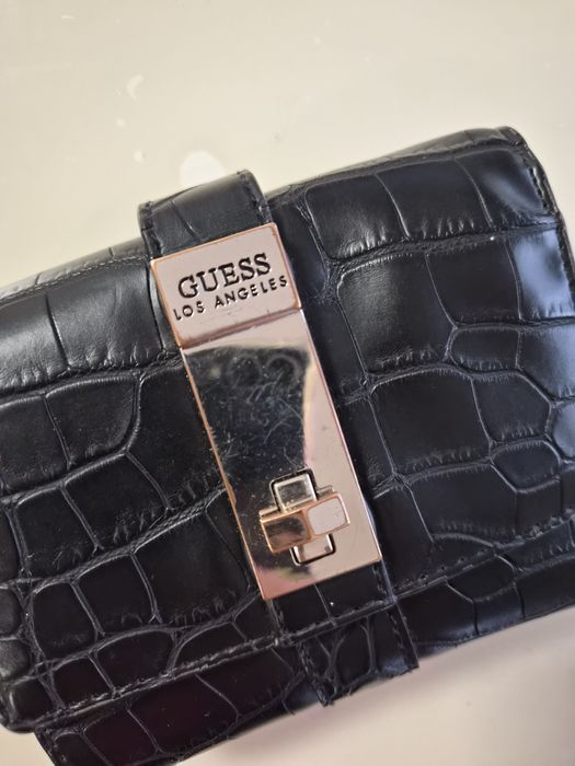 Guess Дамско портомоне