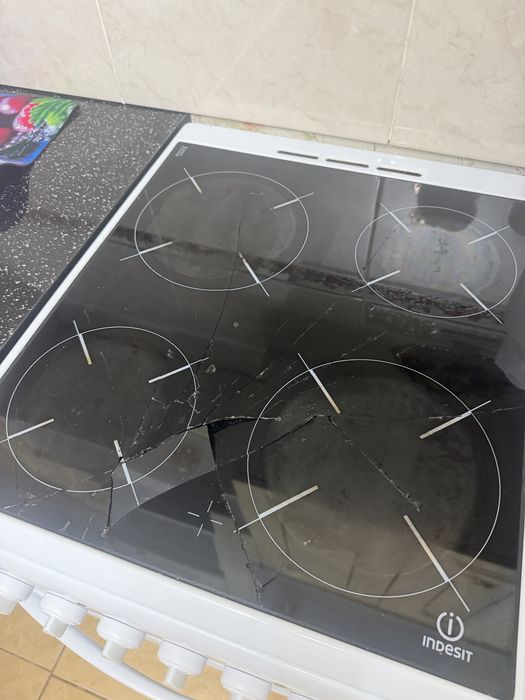 Отдам плиту indesit