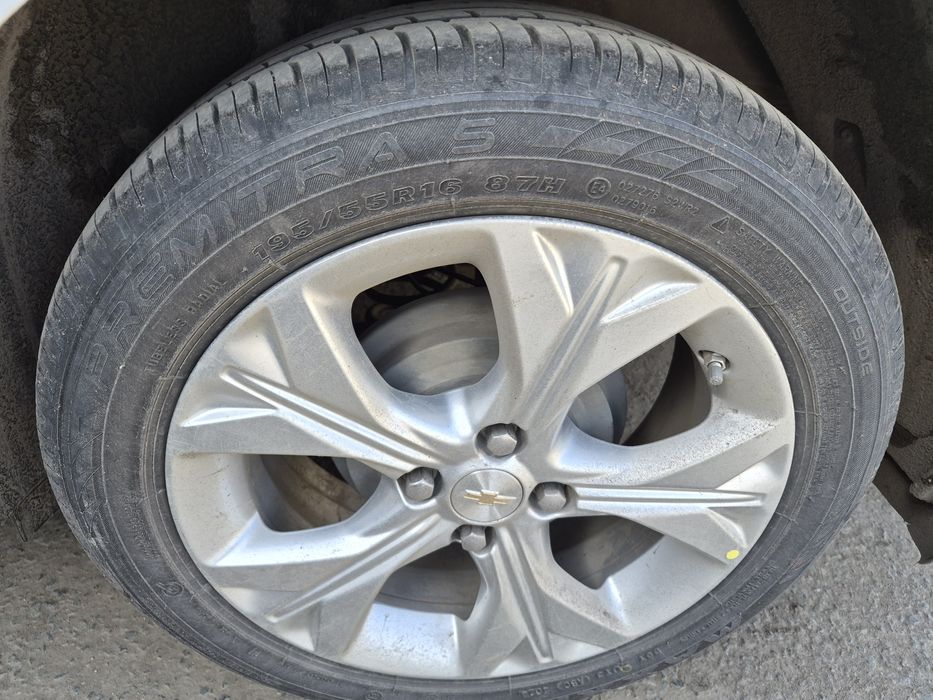 Продам шины новые 195/55/16