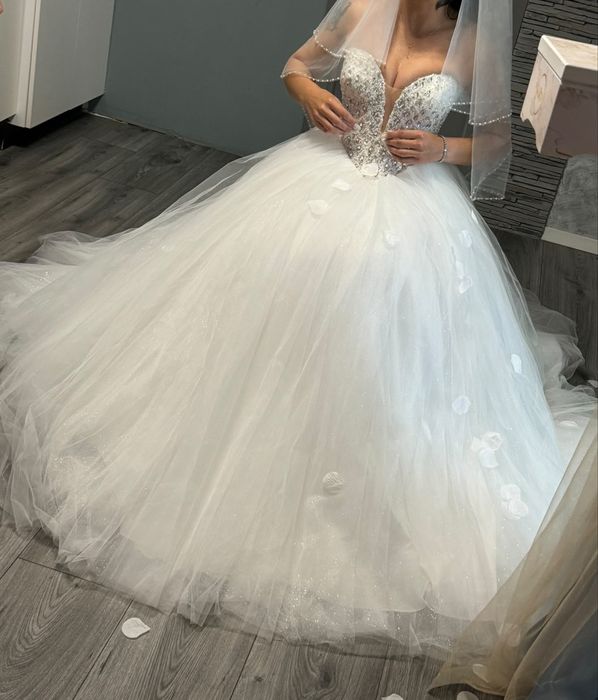 Rochie de mireasa printesa