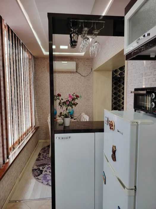 Сдается квартира в центре города с авторским ремонтом 2/2/4