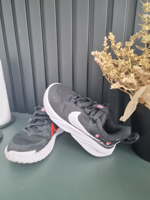 Детски маратонки на Nike