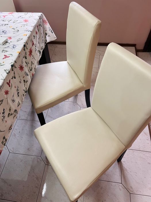 Комплект Трапезни Столове - 6 броя ! Отлично състояние !