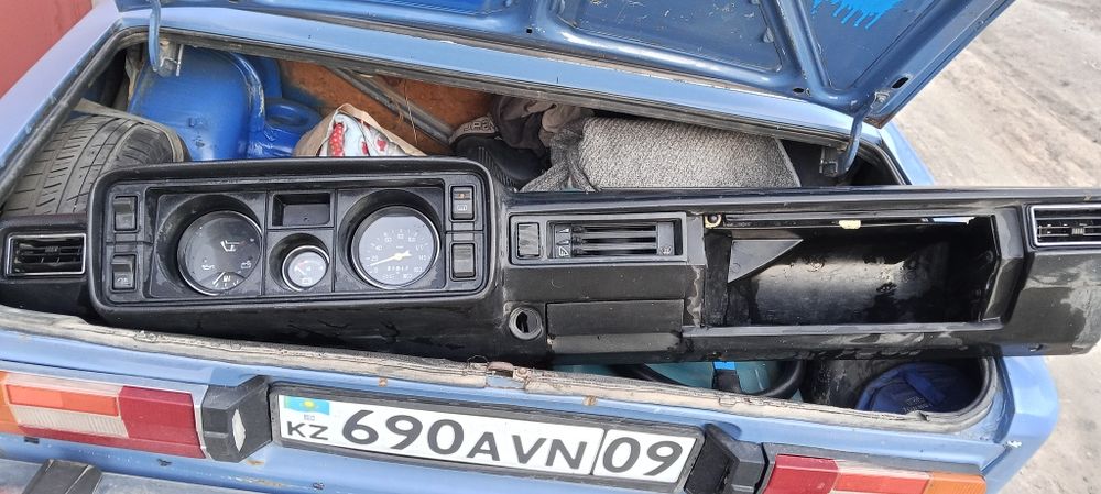 Продаю запчасти на ваз 2104