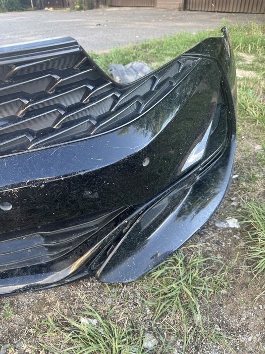 Продам бампер в сборе Kia K5