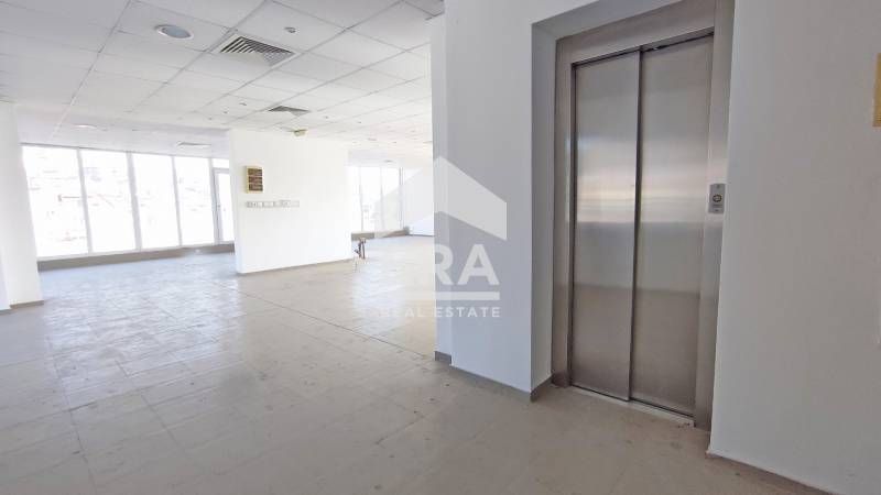 Продава се Заведение в Благоевград, Идеален център - 430 кв.м за 989 €/кв.м - Снимка #3