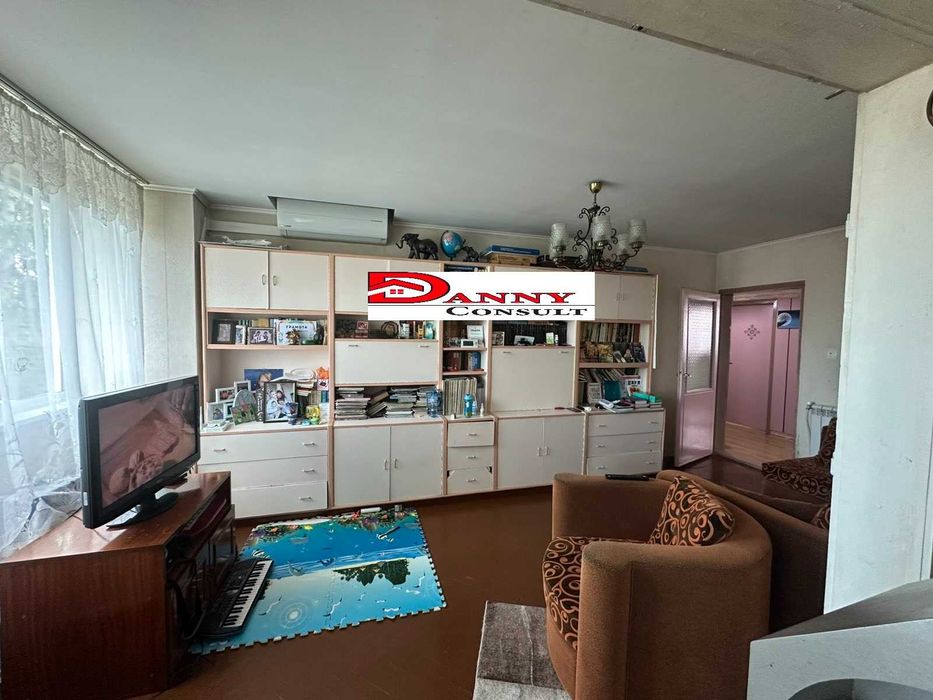 Продава се Тристаен апартамент в Велико Търново, Акация - 84 кв.м за 563 €/кв.м - Снимка #2