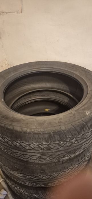 Продам б/у шины на 275/55/20