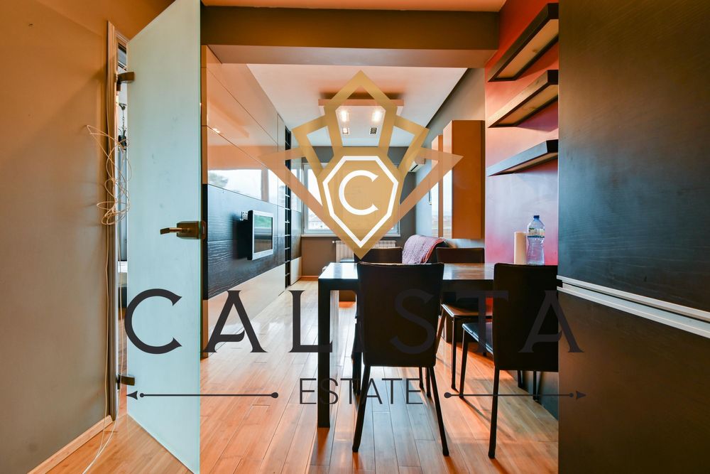 Дава се под наем Тристаен апартамент в София, Център - 65 кв.м за 649 € - Снимка #2