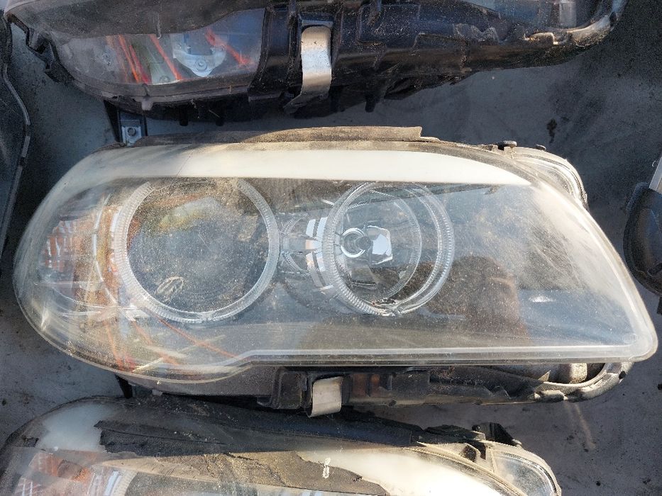 Десен фар бмв bmw ф10 ф11                 .