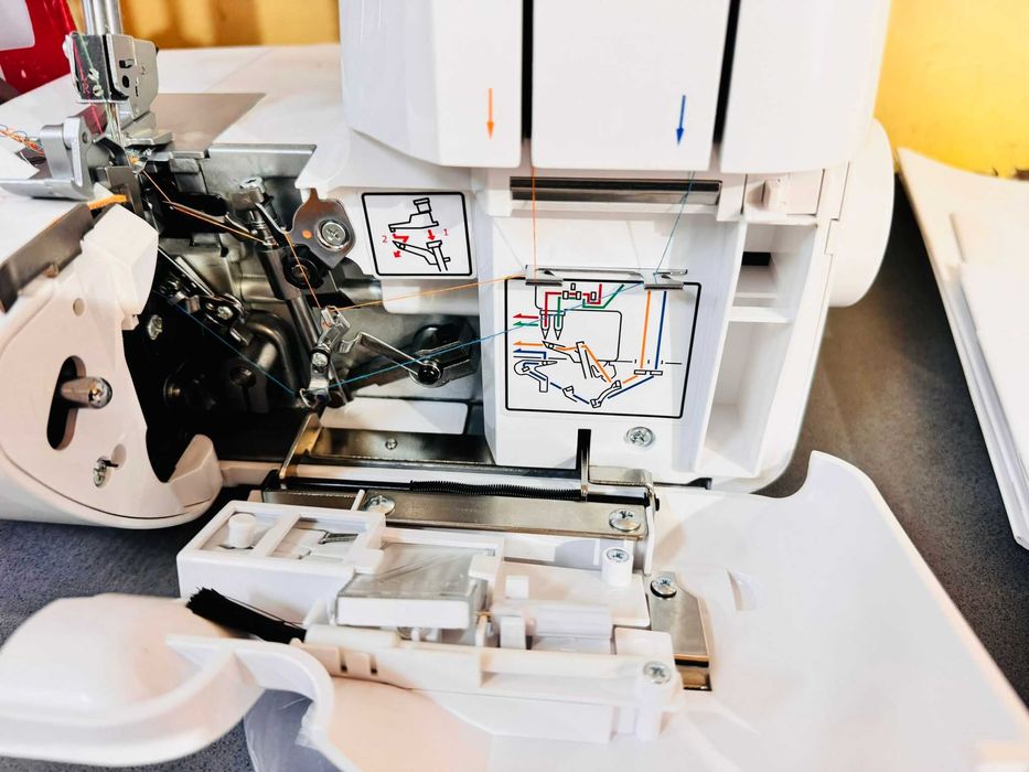 Masina de surfilat Veritas Elastica II