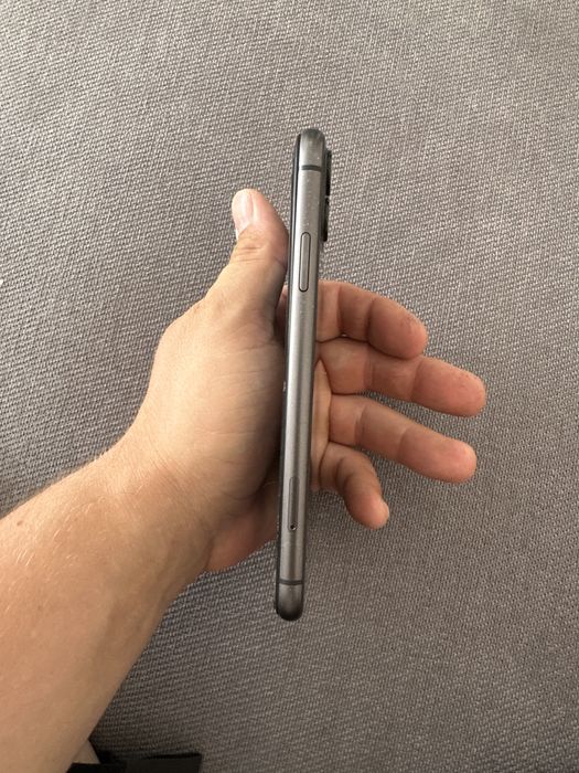 iPhone 11 64GB BLACK