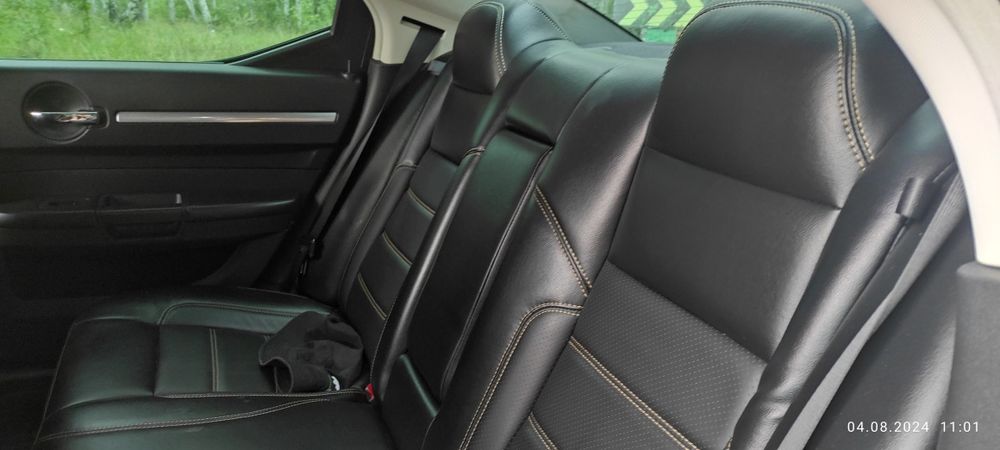 Продам автомобиль Чаржер