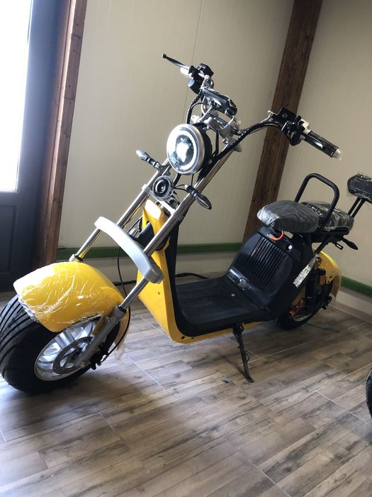 Scuter electric modelul nou cu cartela 2026