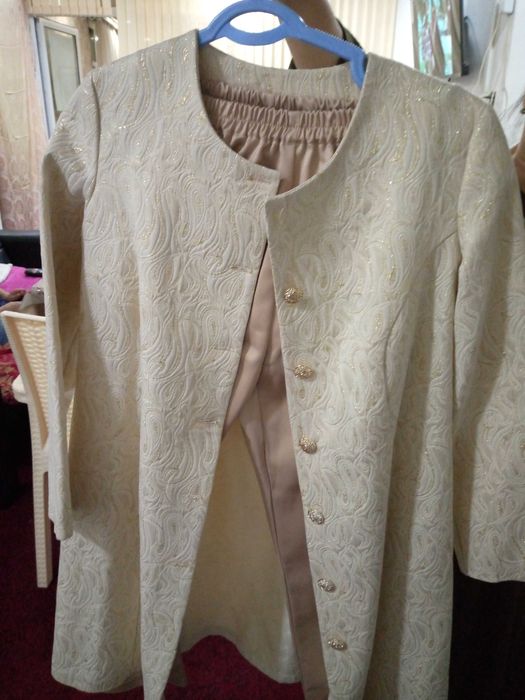 Женская вечерний одежда