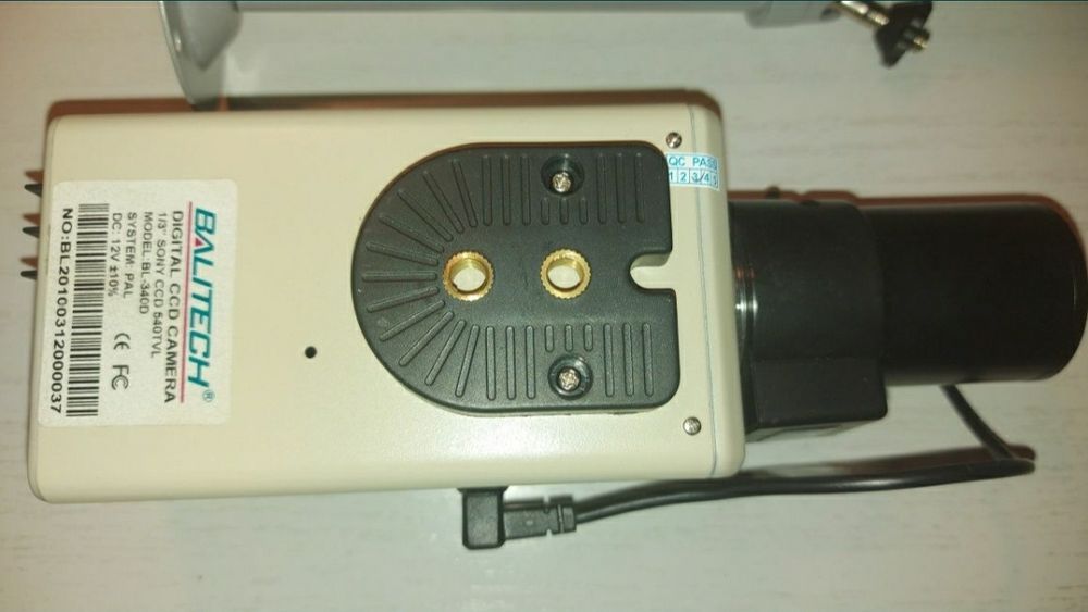 Продам профессиональную видеокамеру Sony "BALITECH BL-340D" .