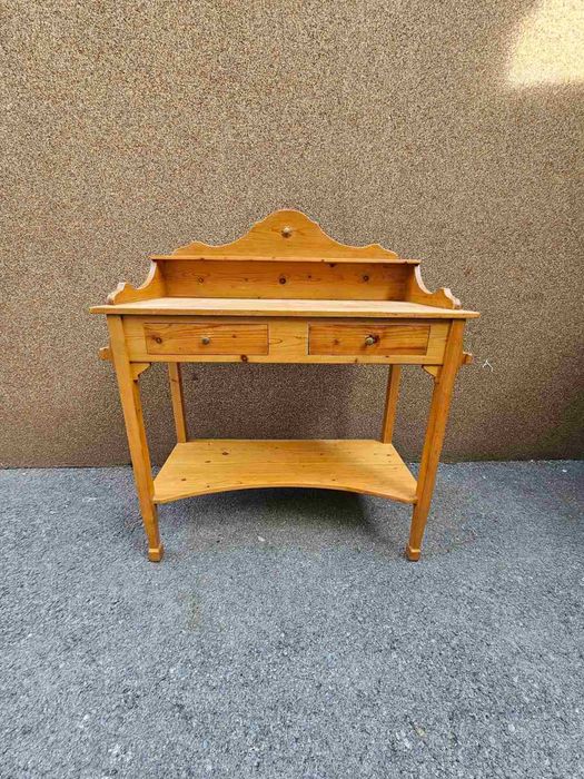 Ретро шкаф (конзола) с чекмеджета