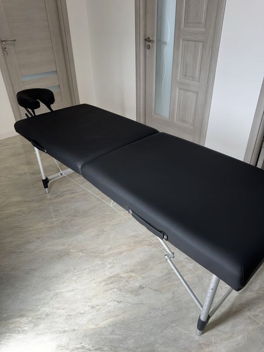 Pat de gene / masaj pliabil – NOU, nefolosit  Vând pat profesional pentru extensii de gene, cosmetică, masaj sau tratamente faciale!