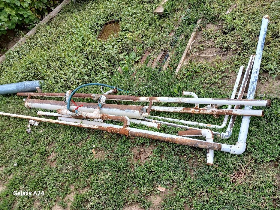 Продам вытяжку  и трубы металл