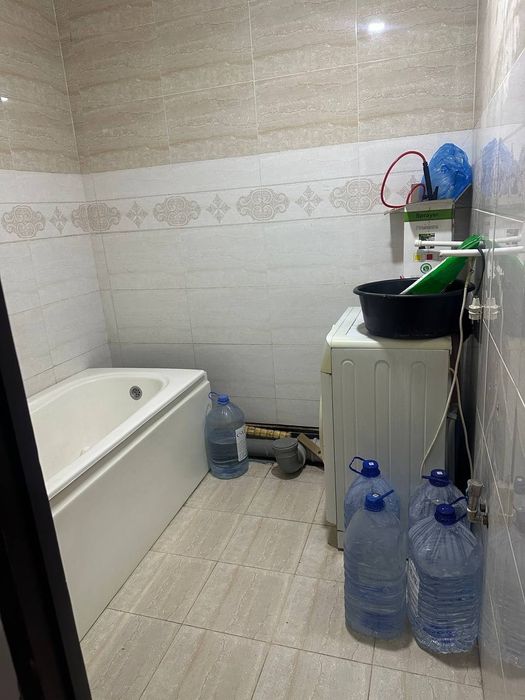 Arenda kvartira. Izzat Aziya hous navostroyka. 2/2/9