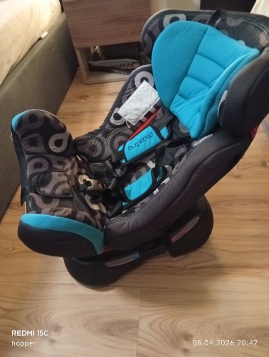 Детско столче за кола Chipolino Maxtro