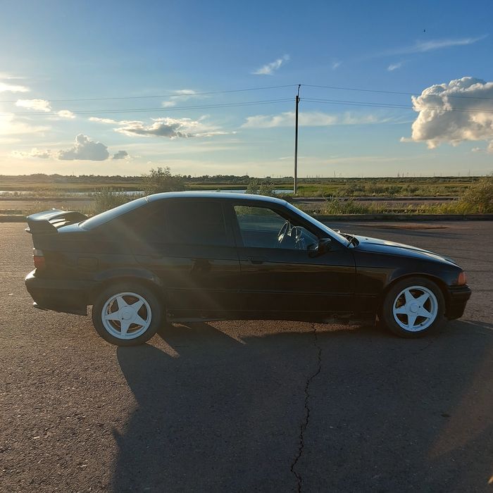 Продам бмв е36 м50 2.5