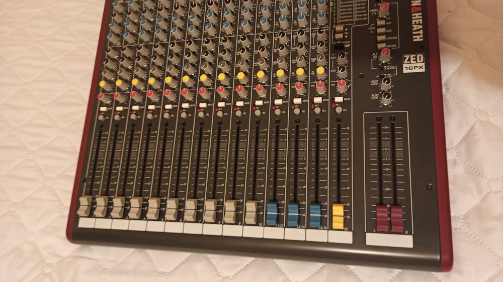 Allen&Heath Zed16Fx